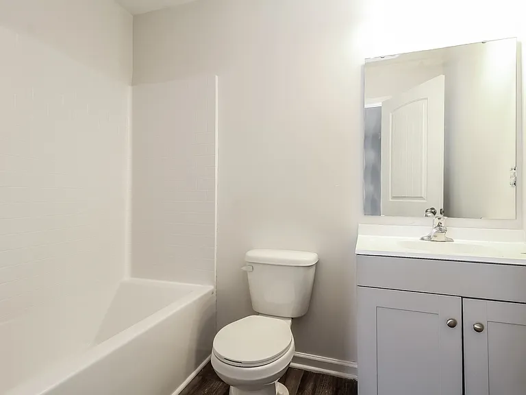 219 Royal Way — Photo 12