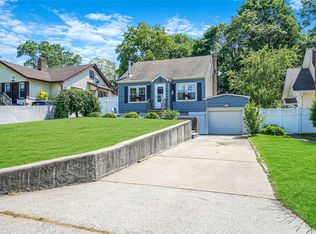 50 Rosevale Ave, Ronkonkoma, NY 11779