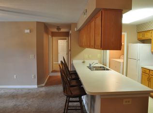 22588 Lenox Dr #315, Fairview Park, OH 44126
