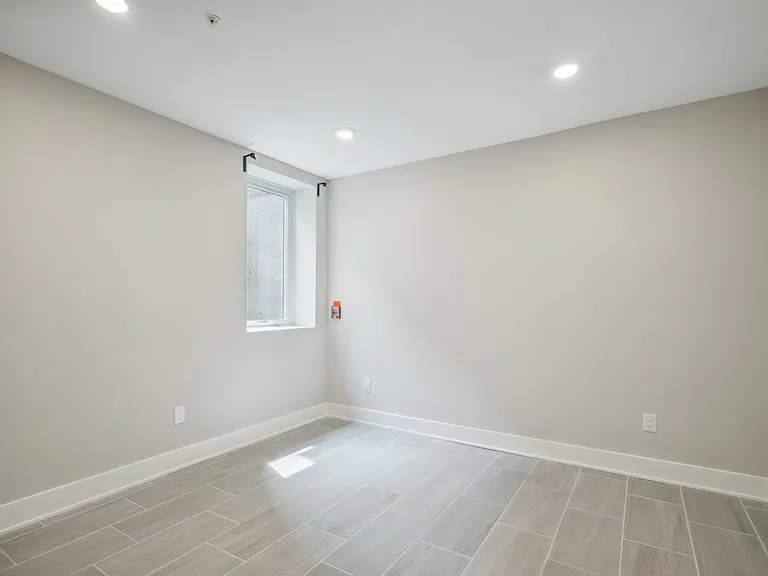 2635 W Jefferson St #106 — Photo 7