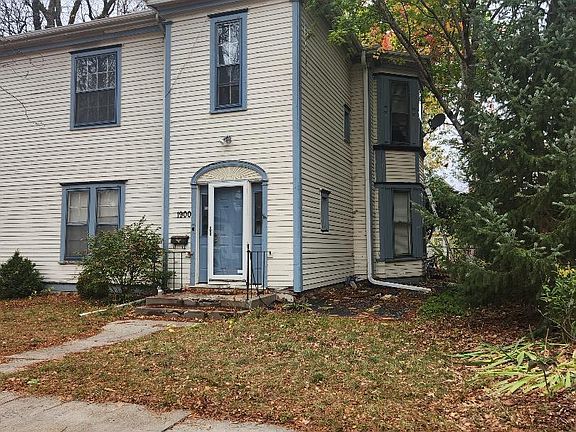 2nd image of 1900 Euclid Ave