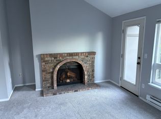 12709 NE 116th St #304, Kirkland, WA 98034