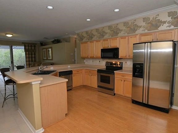 4th image of 14155 Baroness Ct