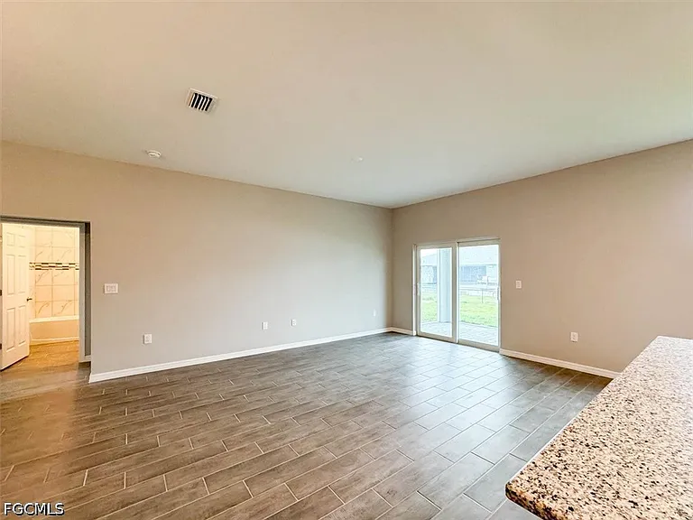 512 NW 25th Ave — Photo 14
