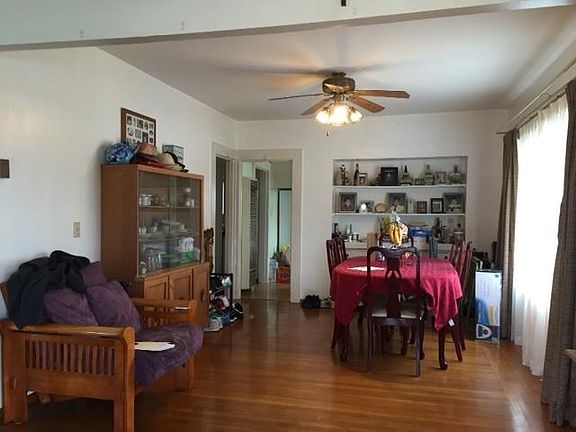 3rd image of 547 39th St