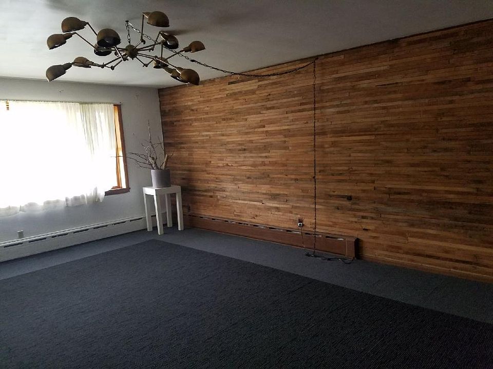 2nd image of 2621 White Oak Ave