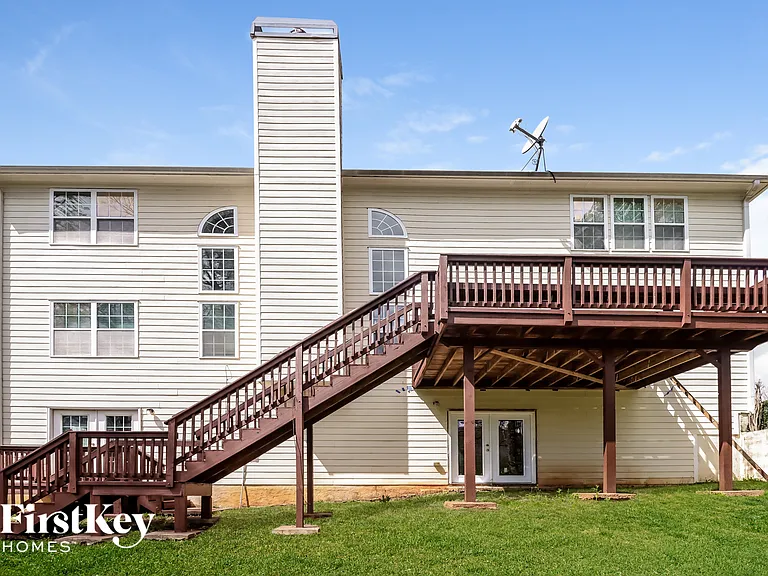 1421 Kentmire Ct — Photo 12