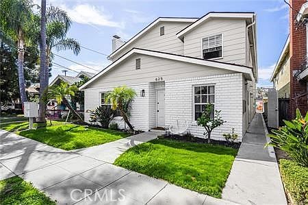 2nd image of 625 Orizaba Ave #6