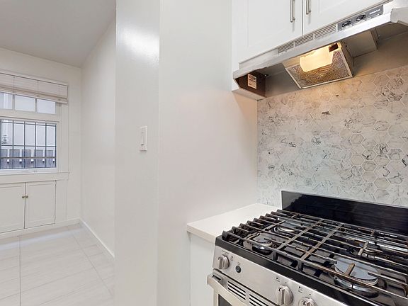 2nd image of 1106 Bush St APT 201