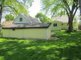 8522 W Stuth Ave, West Allis, WI 53227