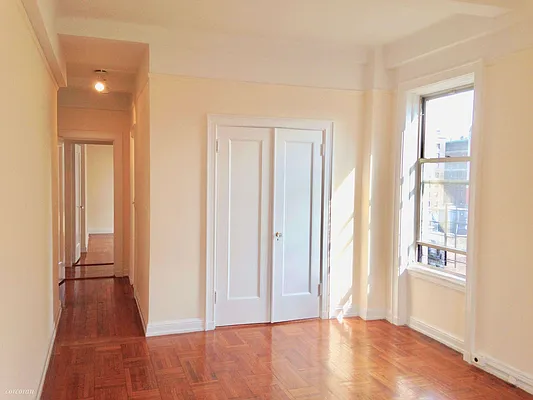 Rented by Corcoran | media 27