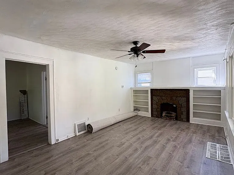 844 Lawton St — Photo 3