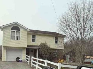 157 Daniel Boone Dr, Beckley, WV 25932