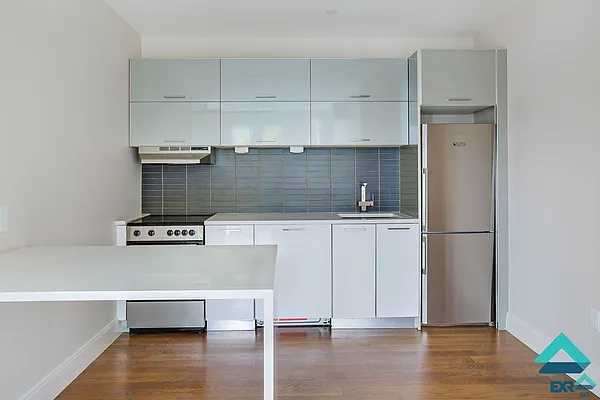 Rented by EXR | media 1