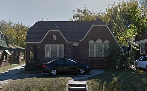 2710 NW 20th St Photo 1