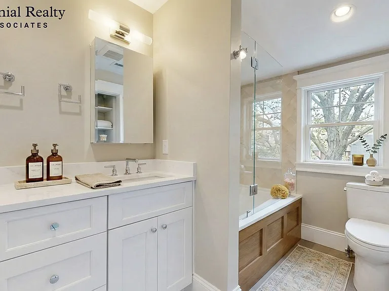 103 Sumner Rd #B — Photo 8
