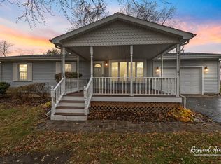 8832 N 12000e Rd, Grant Park, IL 60940