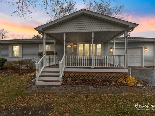 8832 N 12000e Rd, Grant Park, IL 60940