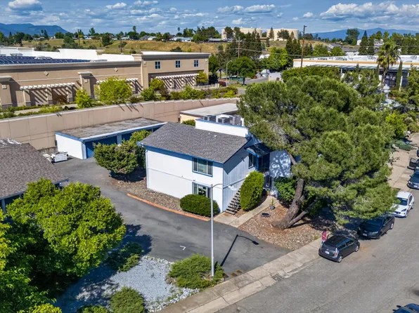 948 Jamieson Ct, Redding, CA 96003
