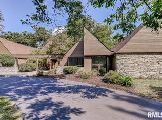 15 Forest Rdg, Springfield, IL 62712