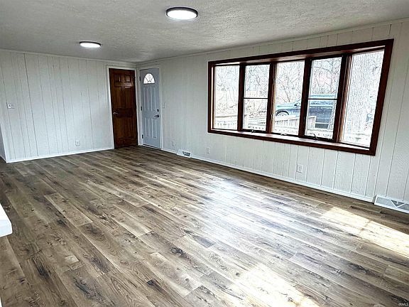 4th image of 8051 N Cardinal Rd