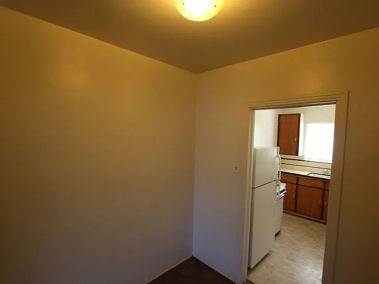 324 N San Francisco St — Photo 7