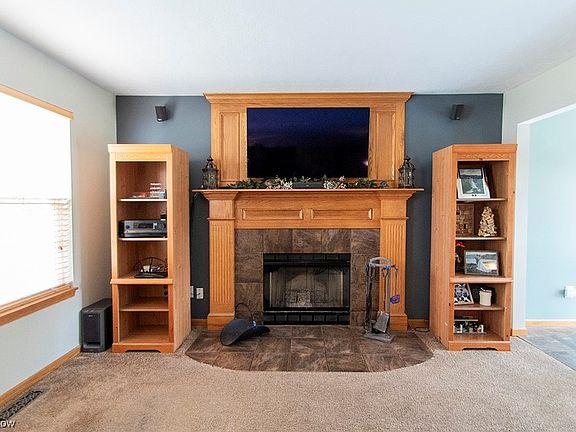5th image of 1170 Hillview Way
