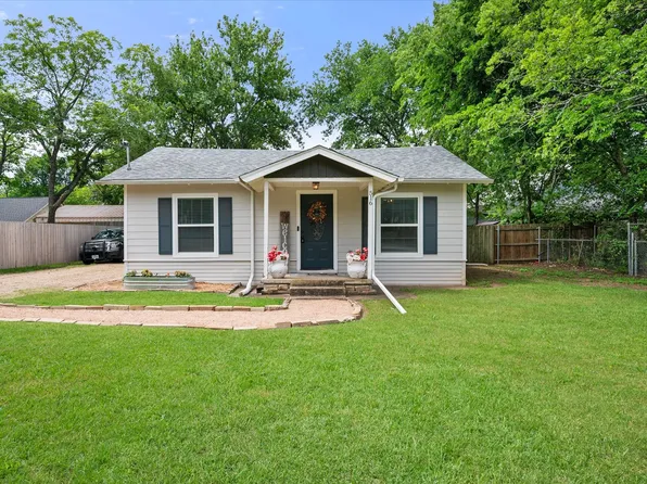516 E Ross St, Waxahachie, TX 75165