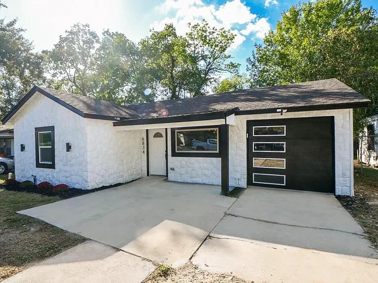 6834 Saint Augustine St — Photo 21