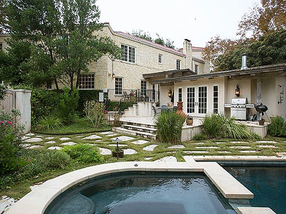 2nd image of 100 Paseo Encinal St