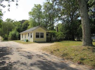 1381 Flanders Rd, Flanders, NY 11901