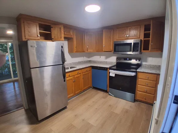 5 Seminary Rd, Simsbury, CT