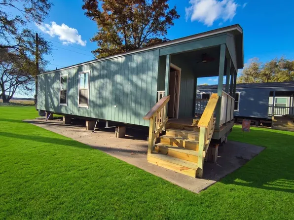 1214 Roseport Rd #22, Wathena, KS 66090