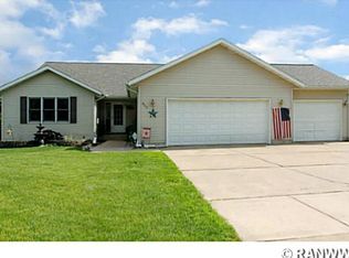 917 Bridgewater Ave, Chippewa Falls, WI 54729