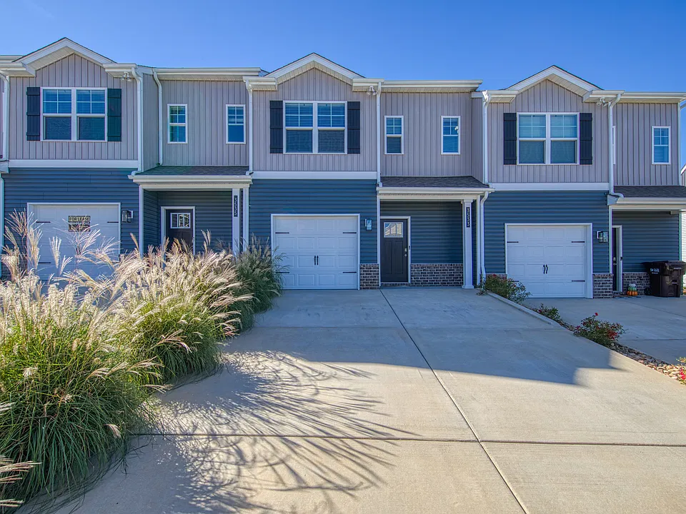3533 Bisham Wood Ln
