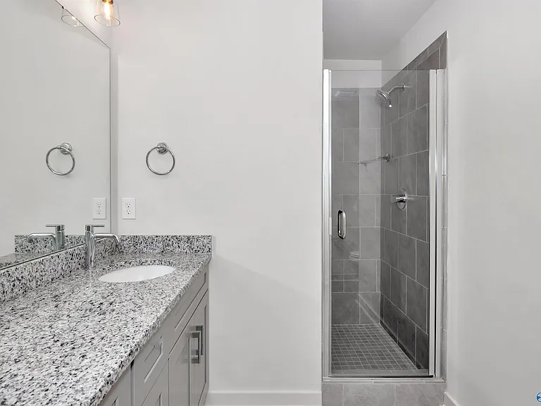 2506 Freeman Rd — Photo 22