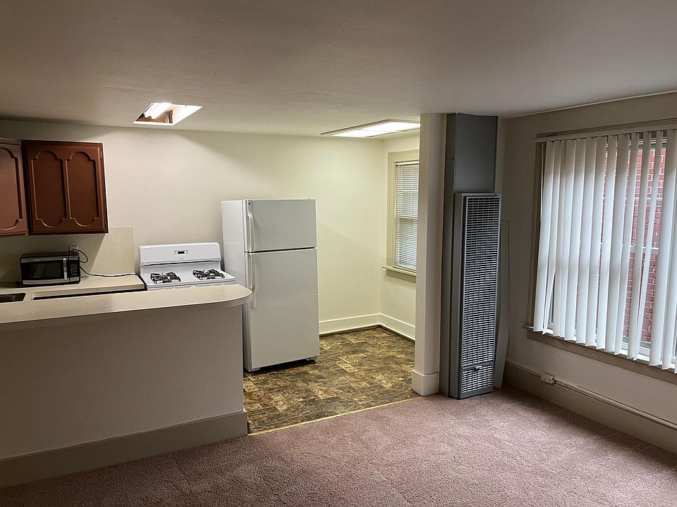 1st image of 419 E Thomas St APT 204