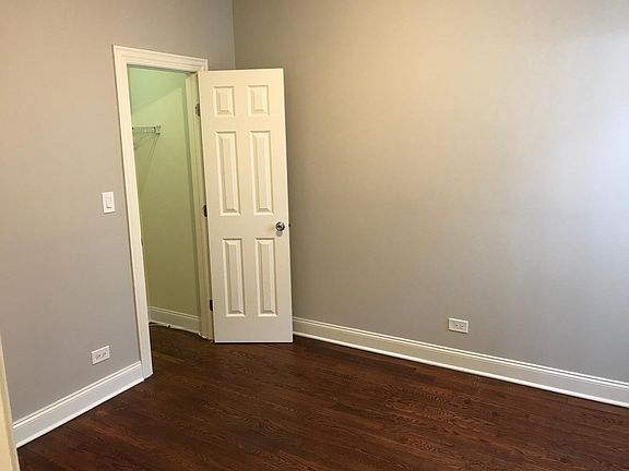 5th image of 4008 N Hamlin Ave #2