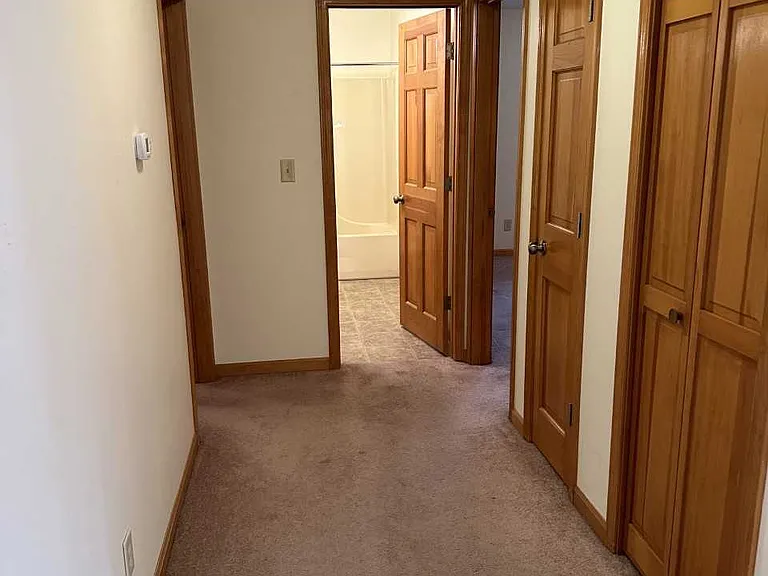 407 Bellerive Rd — Photo 9