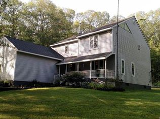 545 Hillside Vw, Killingly, CT 06239