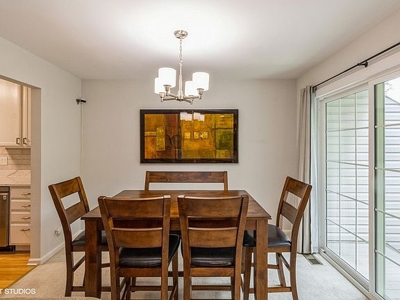4th image of 1548 N Saint Marks Pl