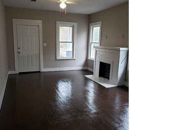 4th image of 3044 Regent St