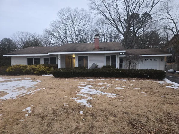 26 Cambridge Dr, Jackson, NJ 08527