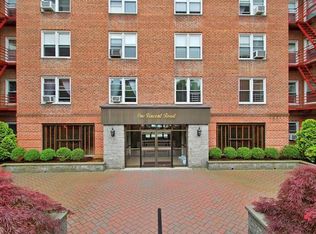 1 Vincent Rd APT 1C, Bronxville, NY