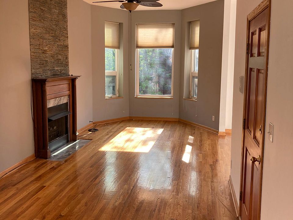 1st image of 1621 N Winchester Ave #2