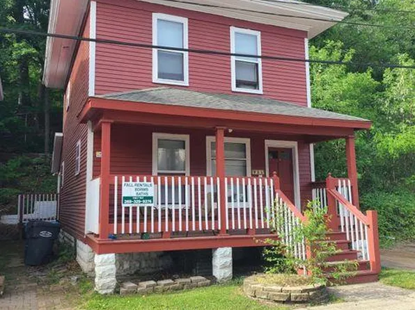 935 Bellevue Pl, Kalamazoo, MI 49007