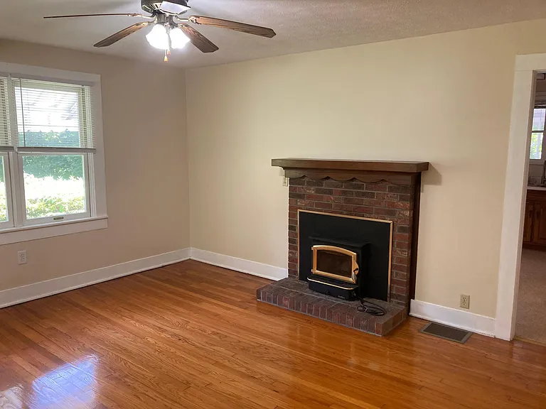 613 Brush Creek Rd — Photo 11