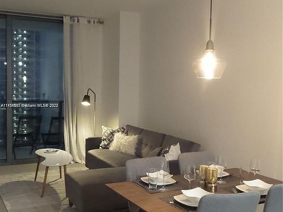 5th image of 501 NE 31st St Unit 2805