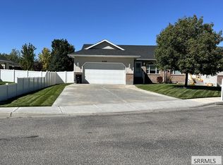 1028 S Ashland Dr, Ammon, ID 83406