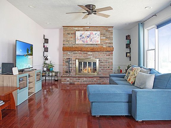 5th image of 11047 N Buckskin Ct